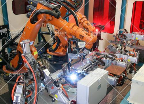 機器人自動化如何提升效率？機器工作站案例