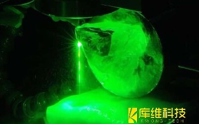 光學(xué)玻璃加工：水導(dǎo)激光如何實(shí)現(xiàn)亞微米級(jí)裂紋控制？